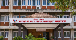 तीन वर्षदेखि विदेशी औषधि कम्पनीको निरीक्षण रोकियो